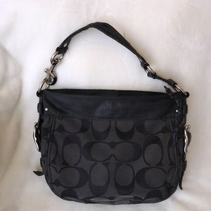 Coach Handbag ! Take a close look at all pictures